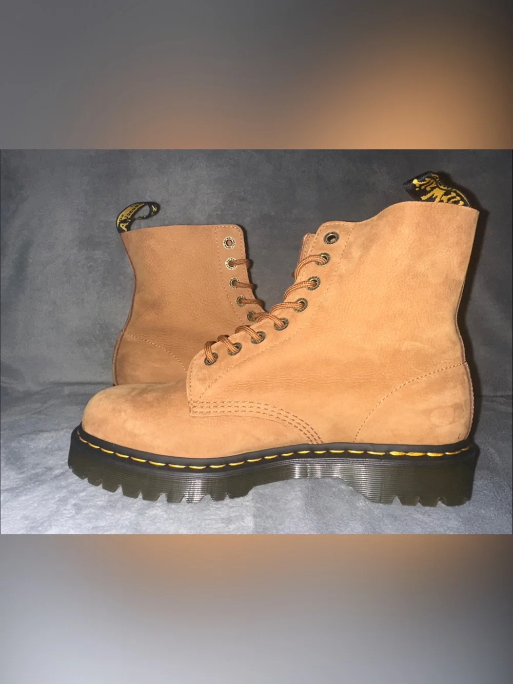 NWOB Men’s Dr. Martens 1460 Pascal Bex 8-Eye Dessert Brown Lace-Up Boot Size 12